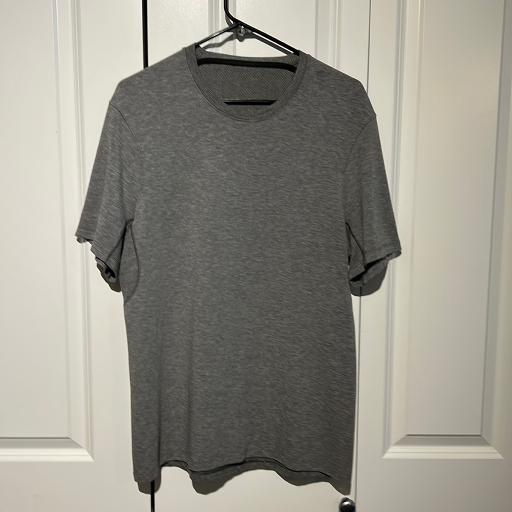 Lululemon Mens workout tshirt